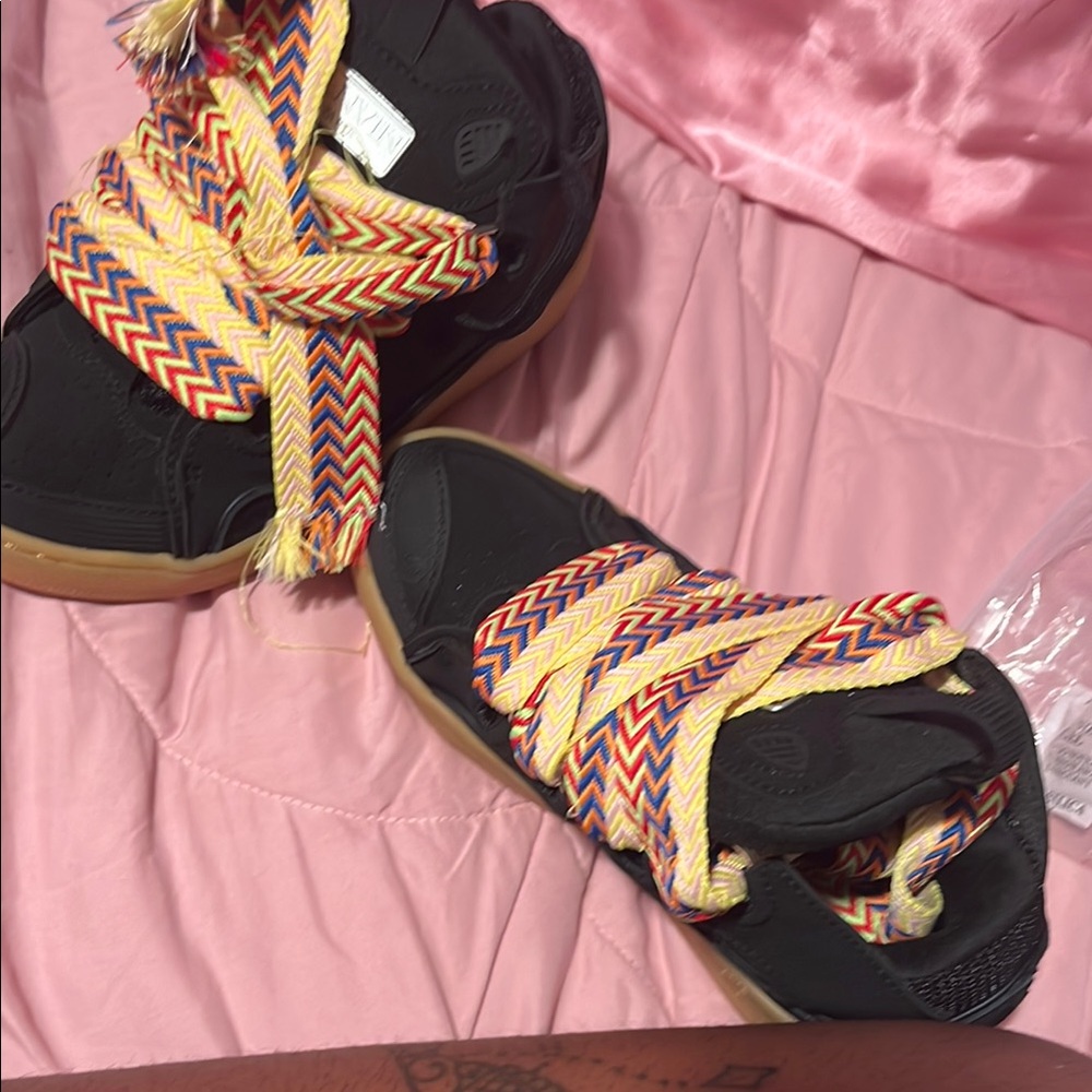 Colorful Lace Black Women's Sneakers